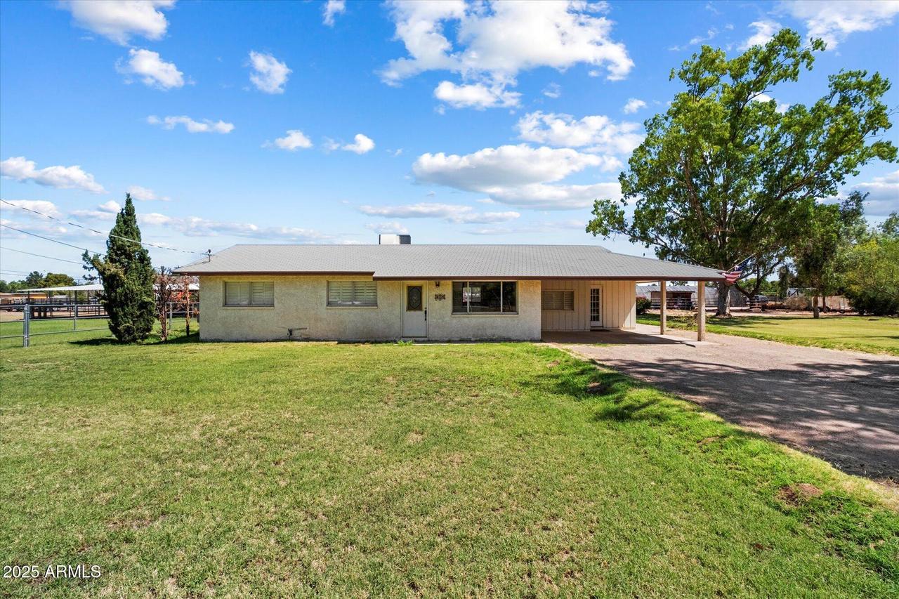 834 E Lockwood St., Mesa, AZ 85203