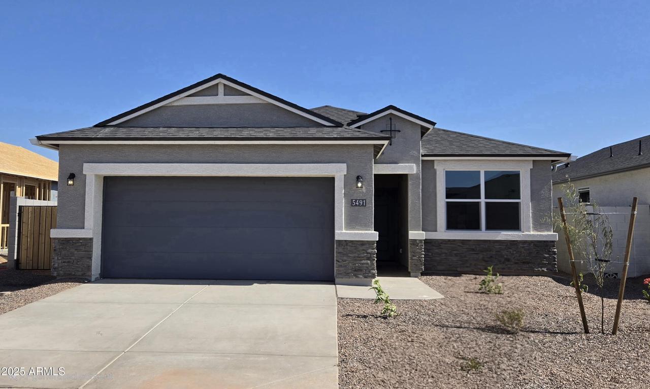 5491 E Mearn Rd., San Tan Valley, AZ 85140