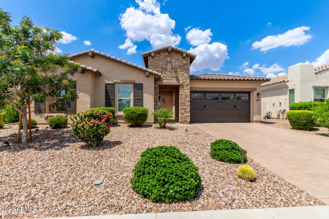 9452 W Parkside Ln., Peoria, AZ 85383