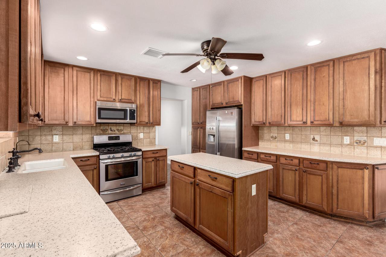 19065 W Mescalero Dr., Casa Grande, AZ 85122