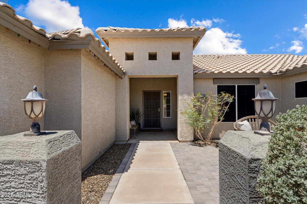 3658 E Pony Track Ln., San Tan Valley, AZ 85140