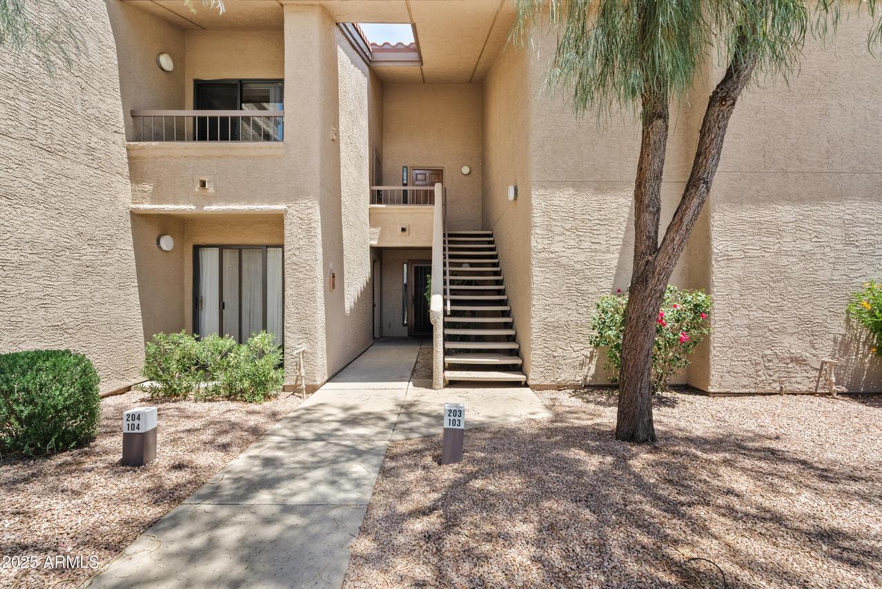 9550 N 94th Pl. #204, Scottsdale, AZ 85258
