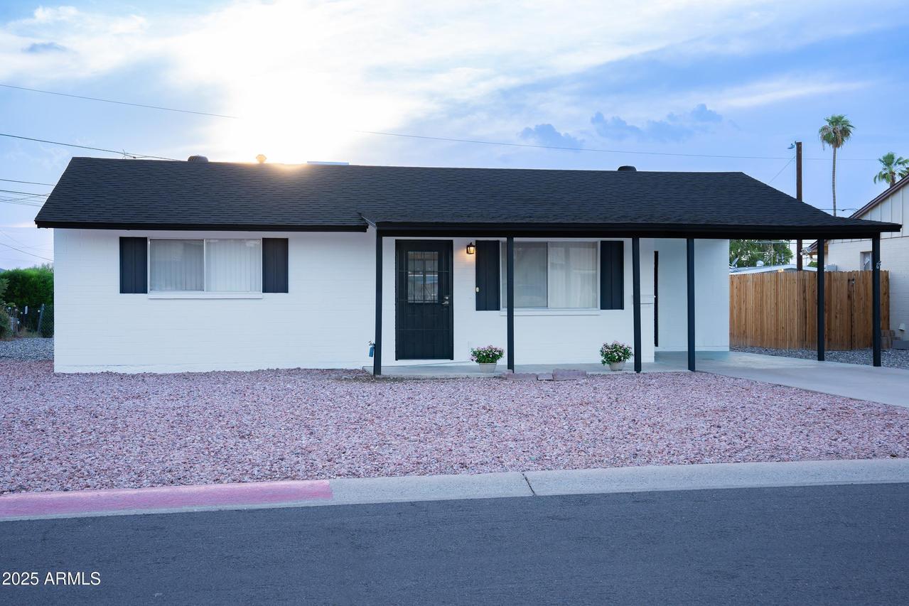 13002 N 112th Ave., Youngtown, AZ 85363