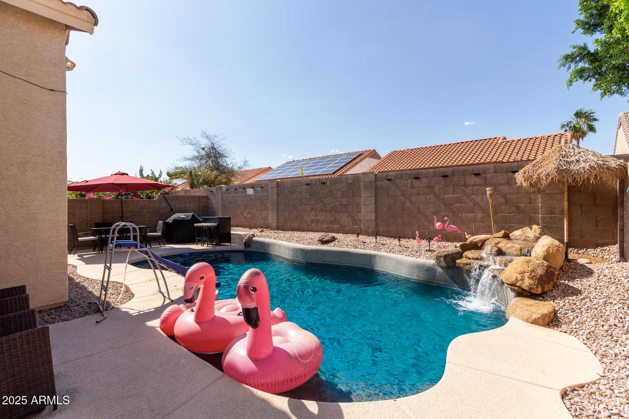 7826 W Mcrae Way, Glendale, AZ 85308