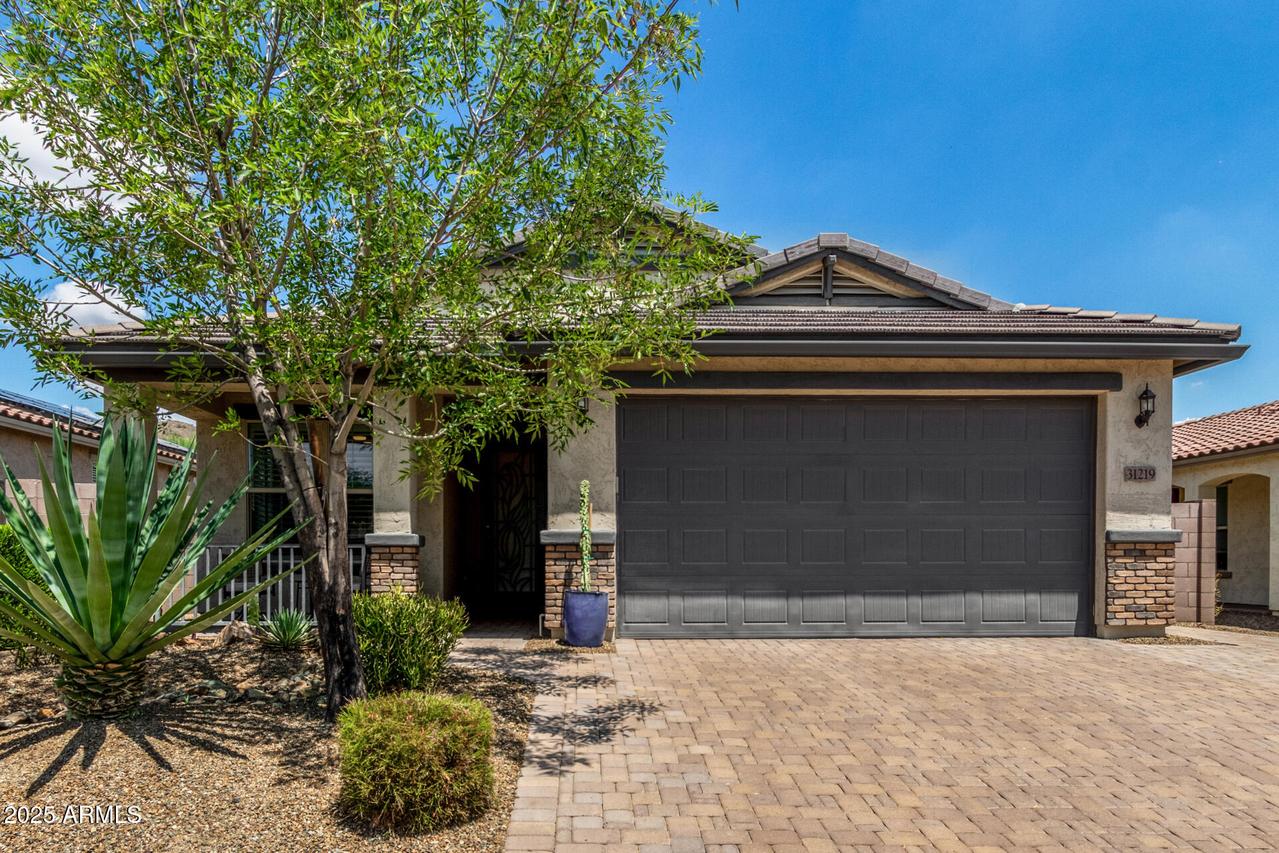 31219 N 6th Pl., Phoenix, AZ 85085