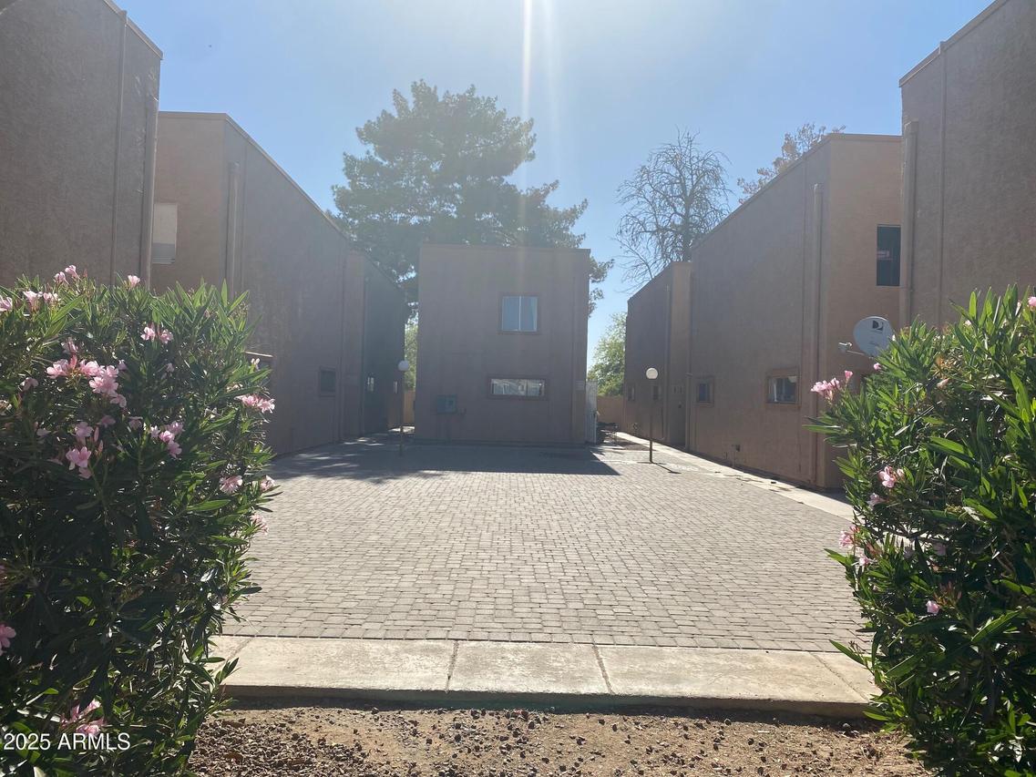 6302 N 64th Dr. #12, Glendale, AZ 85301