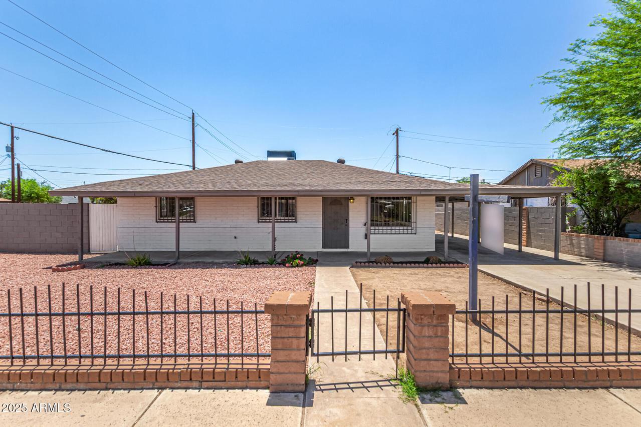 2721 W Luke Ave., Phoenix, AZ 85017