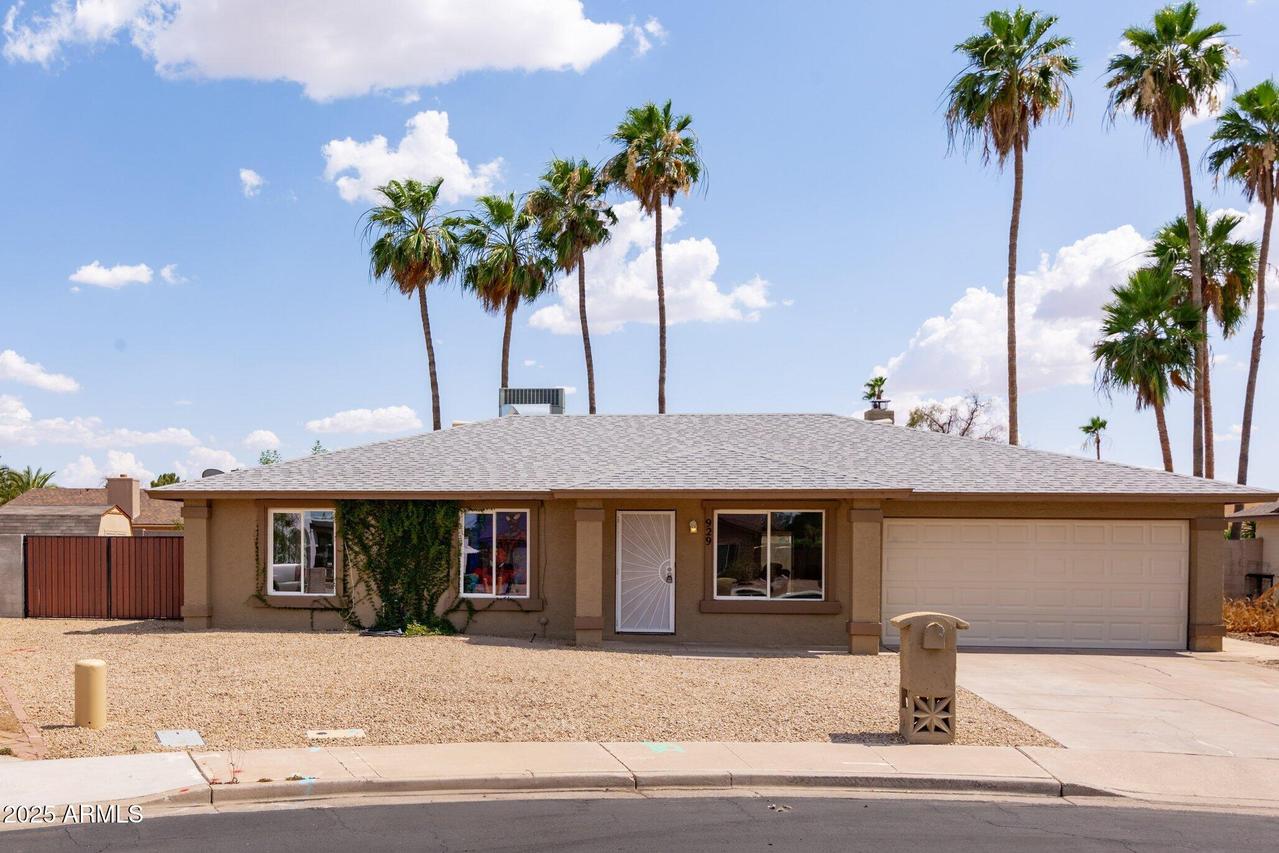 929 W Knowles Cir., Mesa, AZ 85210