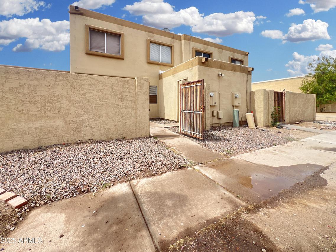 4416 E Riverside St., Phoenix, AZ 85040