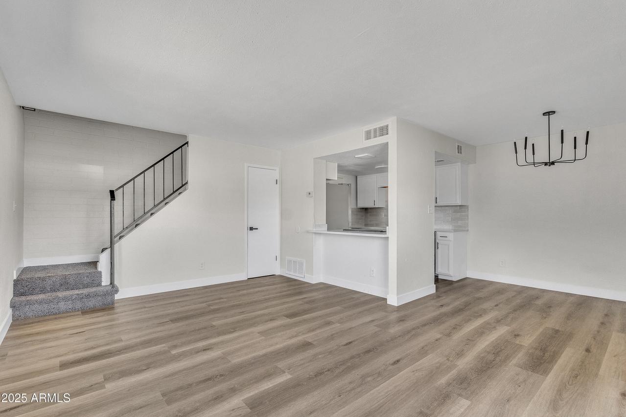 4714 E Broadway Rd., Phoenix, AZ 85040