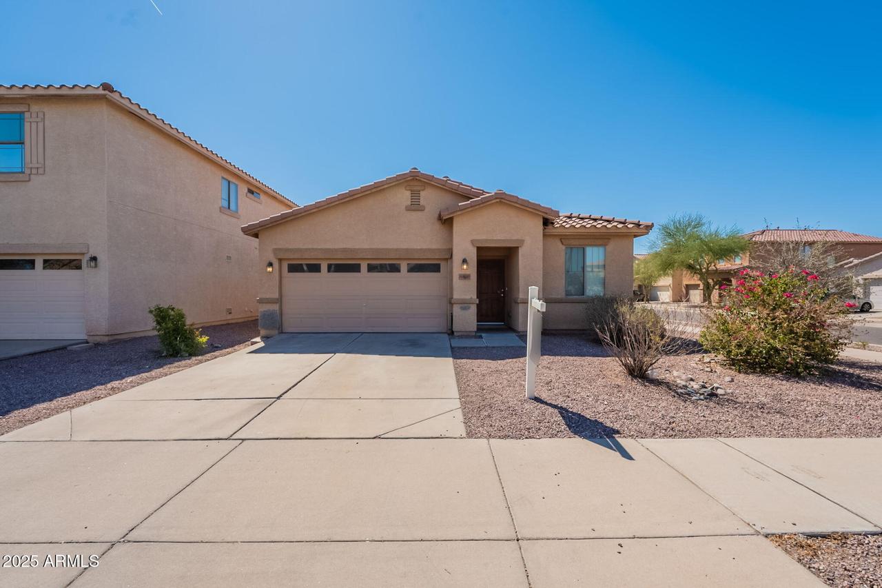 6820 S 68th Ln., Laveen, AZ 85339