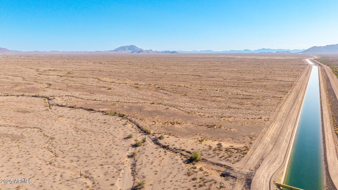 W Olive Ave 40 #40, Tonopah, AZ 85354