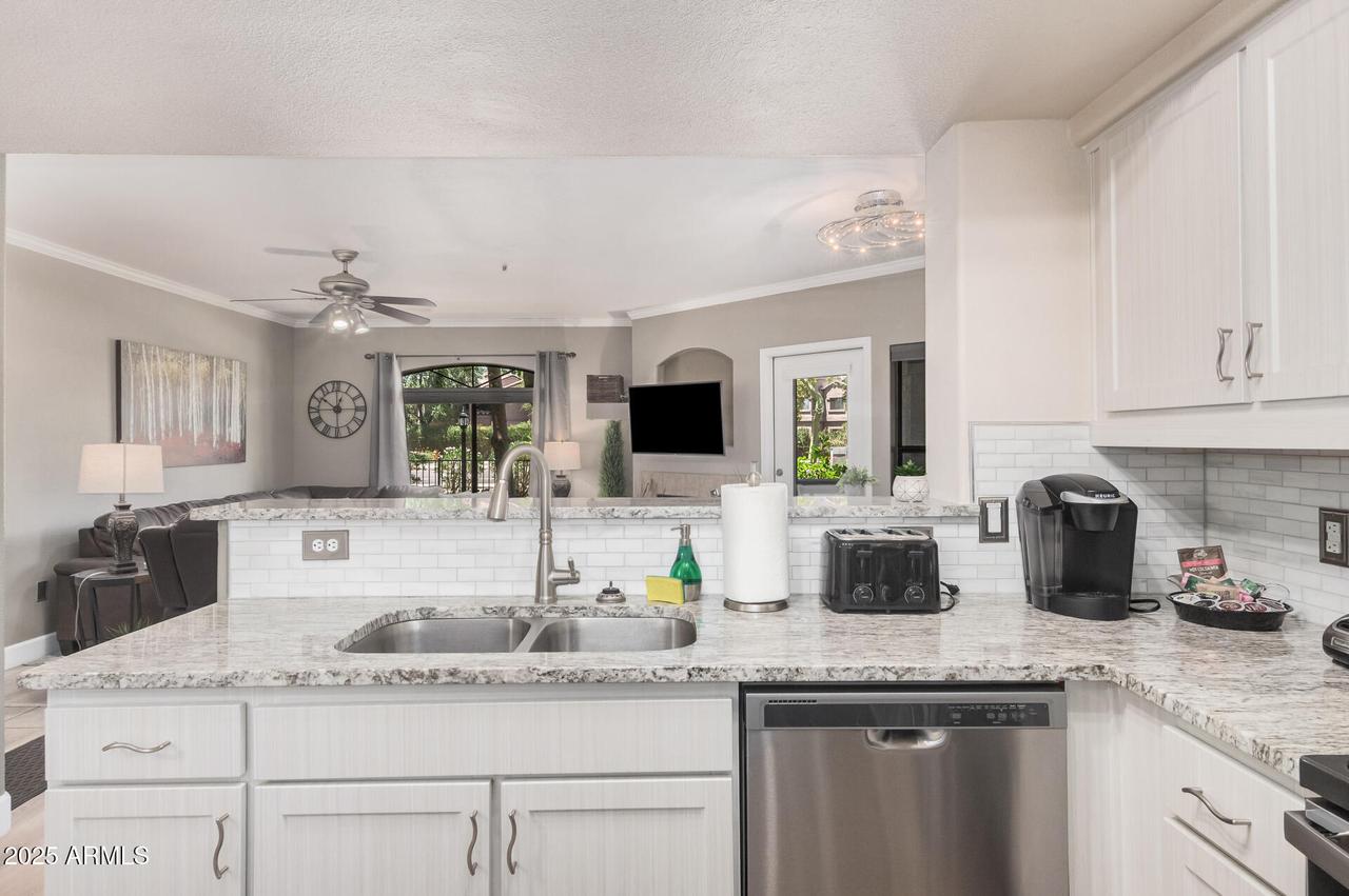 15095 N Thompson Peak Pkwy. #1005, Scottsdale, AZ 85260