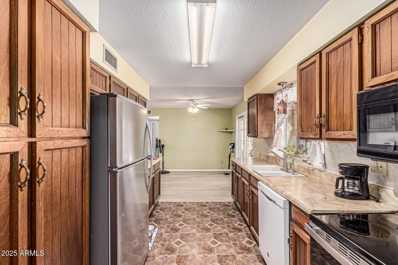 421 S 113th Way, Mesa, AZ 85208