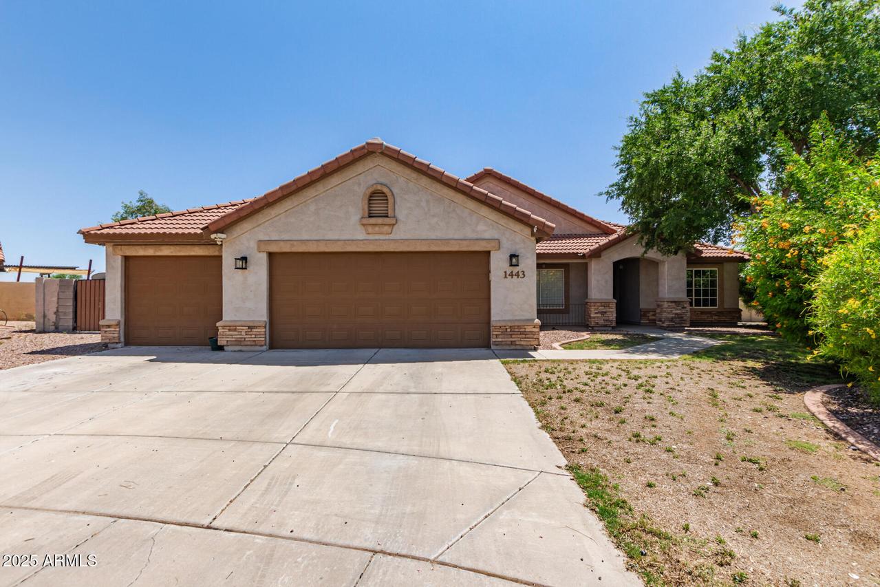 1443 N Poppy St., Casa Grande, AZ 85122