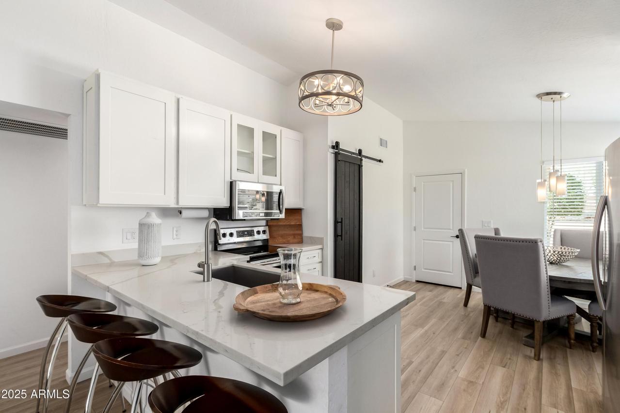 8835 W John Cabot Rd., Peoria, AZ 85382