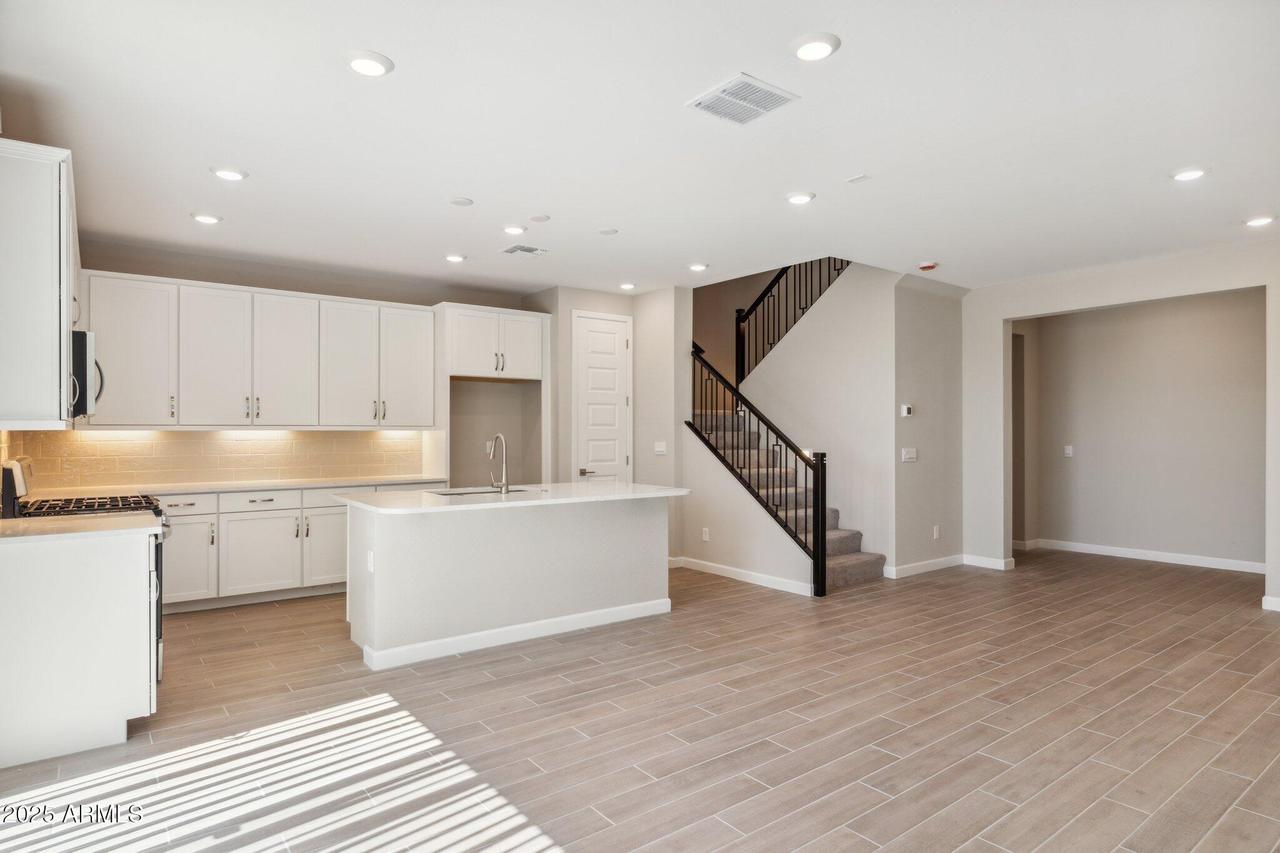 21075 N 58th St., Phoenix, AZ 85054