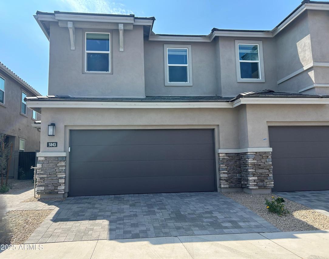 5843 E Covey Ln., Phoenix, AZ 85054