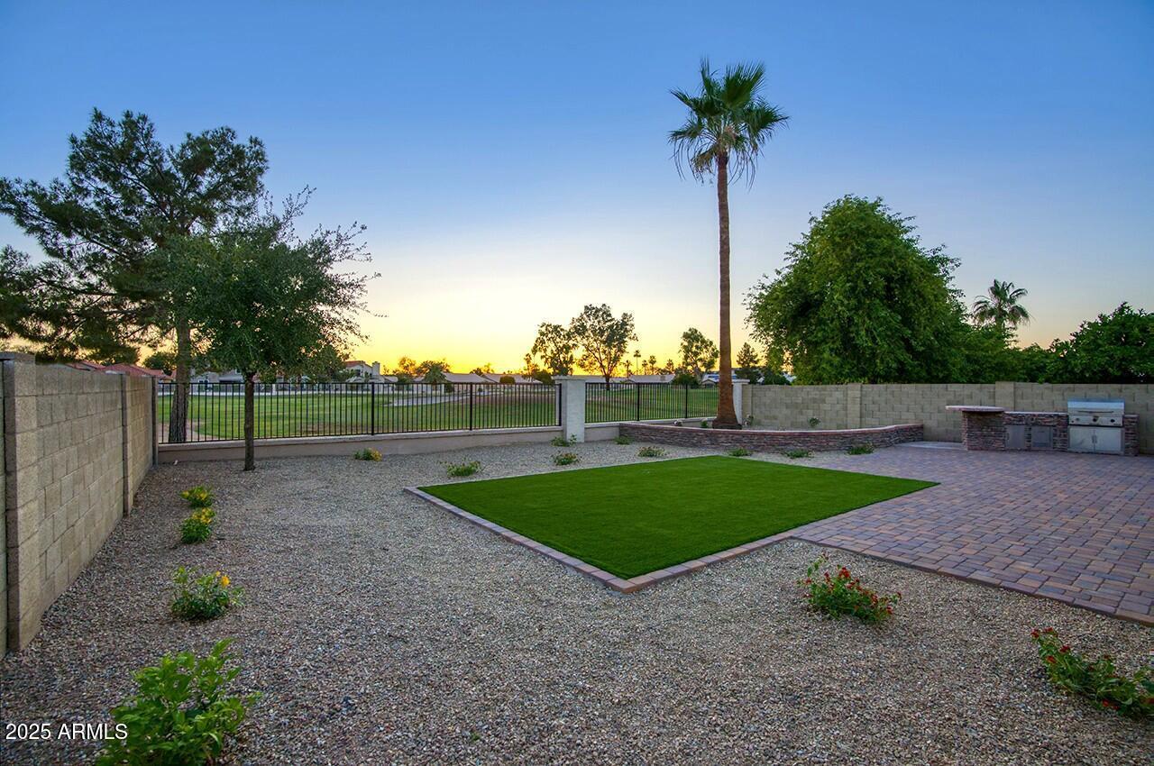 19906 N 76th Ave., Glendale, AZ 85308