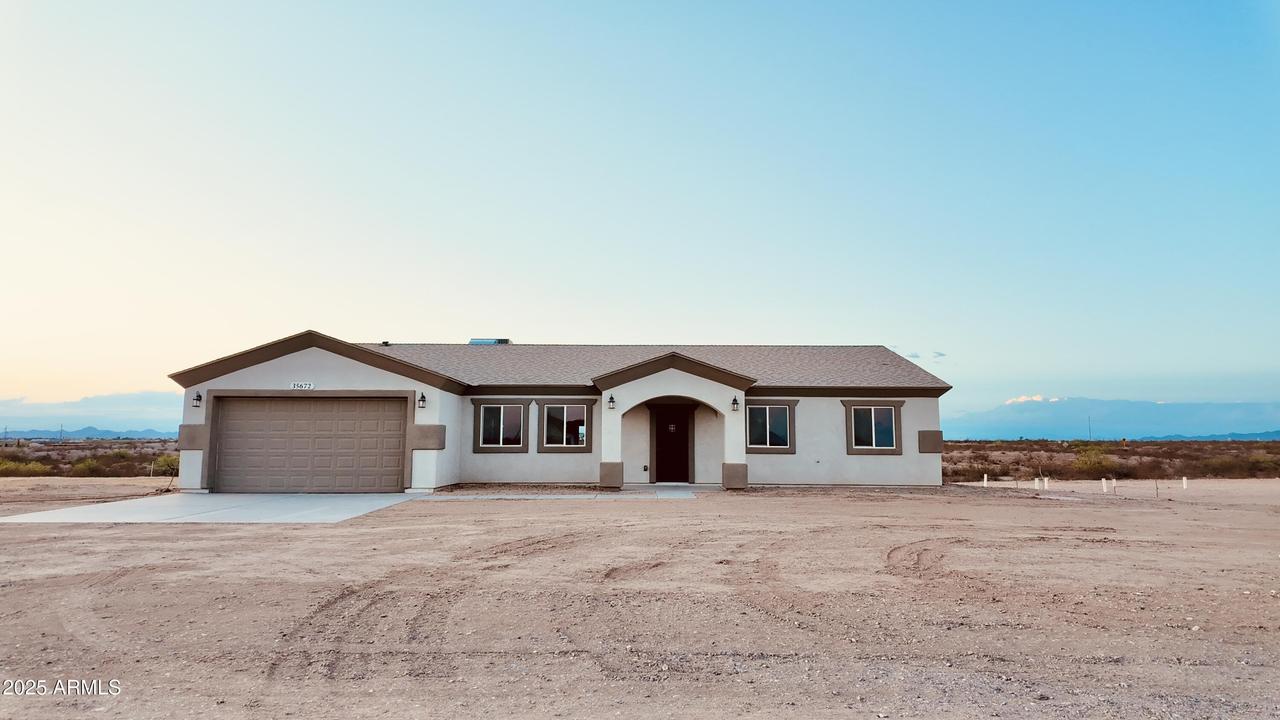35672 W Chipman Rd., Tonopah, AZ 85354