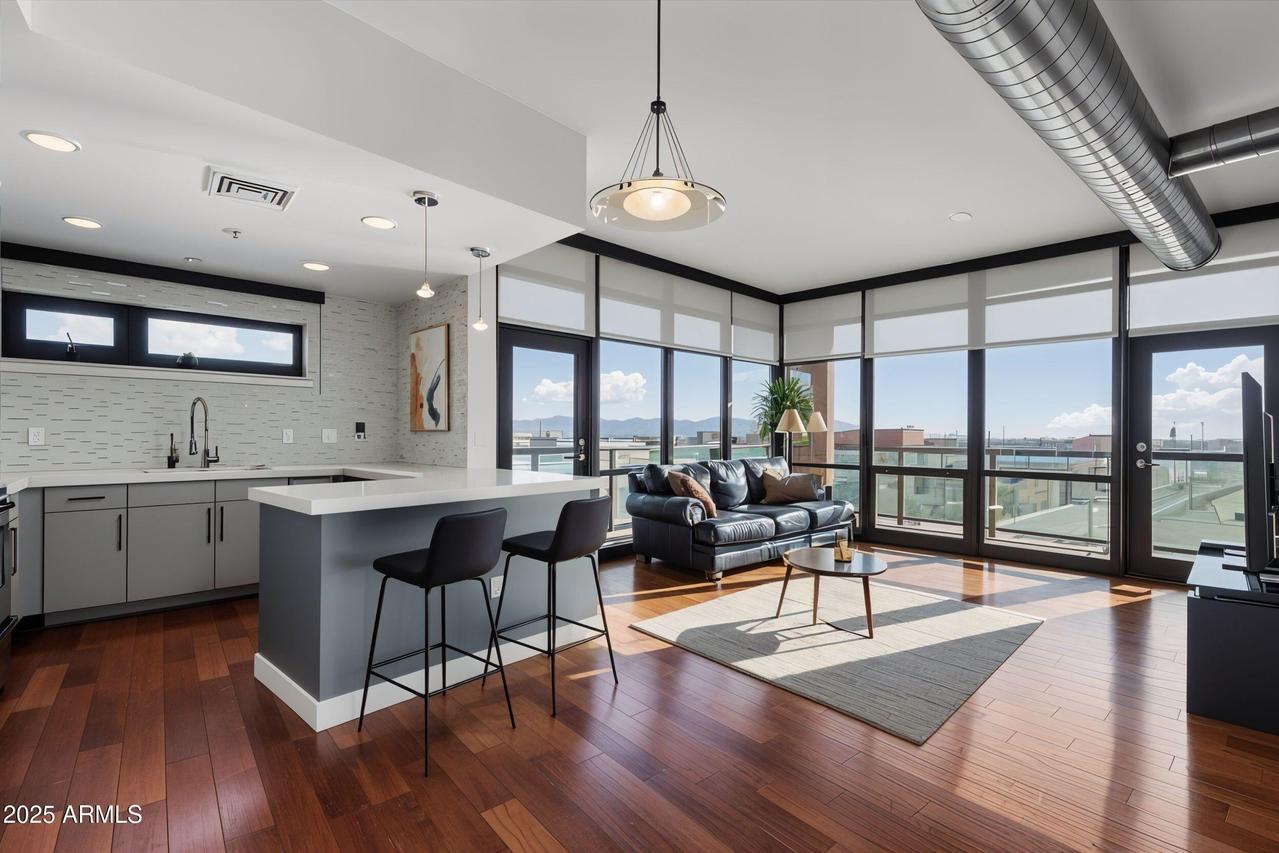 310 S 4th St. #601, Phoenix, AZ 85004