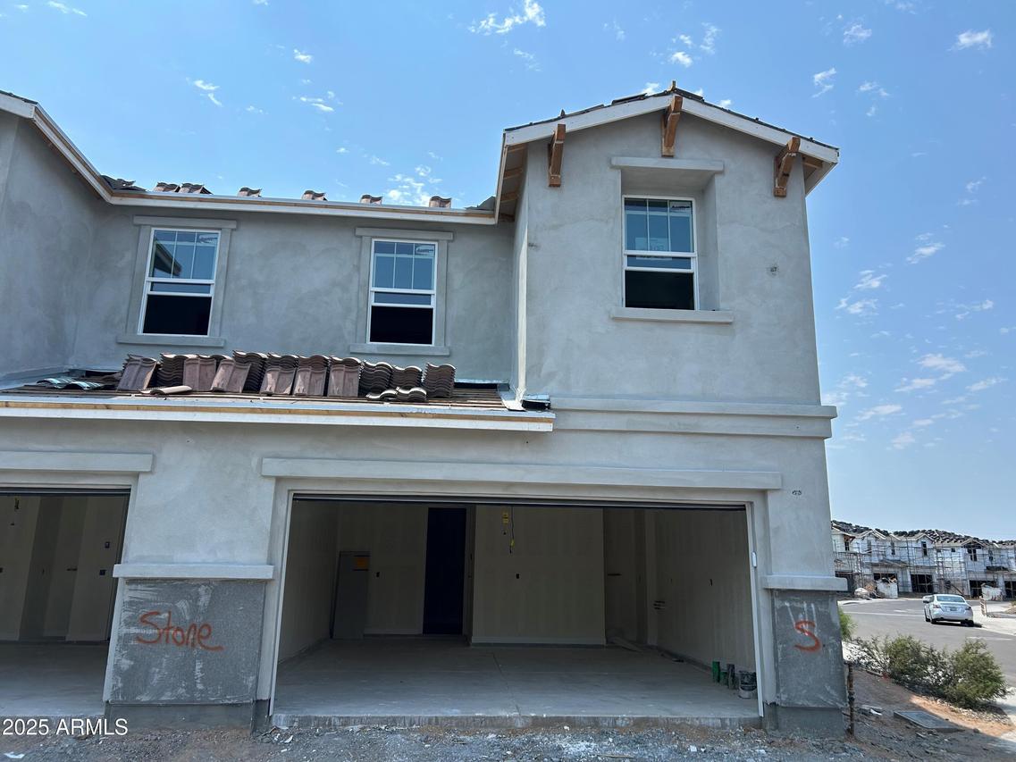 5815 E Covey Ln., Phoenix, AZ 85054