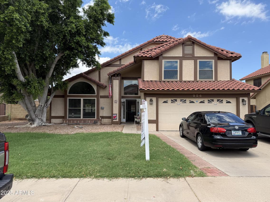 956 N 58th St., Mesa, AZ 85205