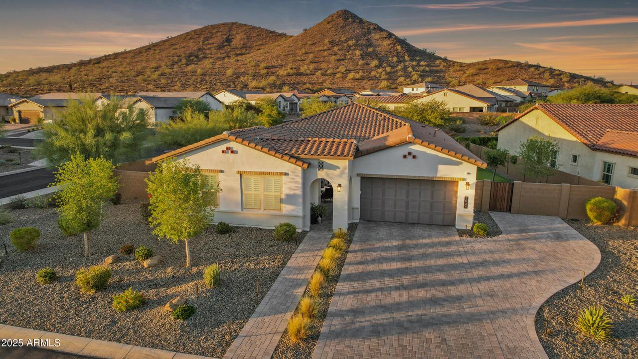 2024 E Chama Dr., Phoenix, AZ 85024