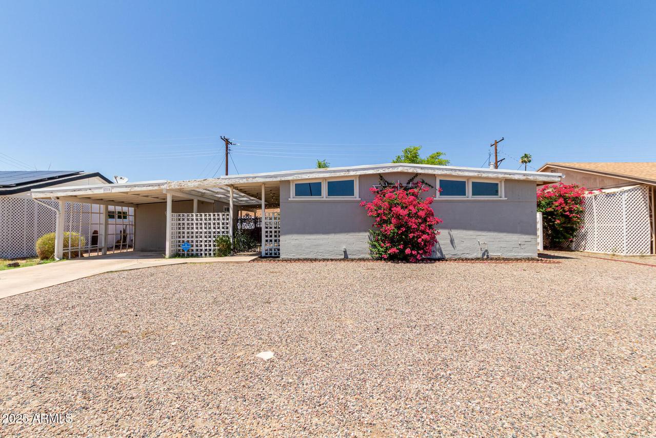 2210 E Birchwood Ave., Mesa, AZ 85204