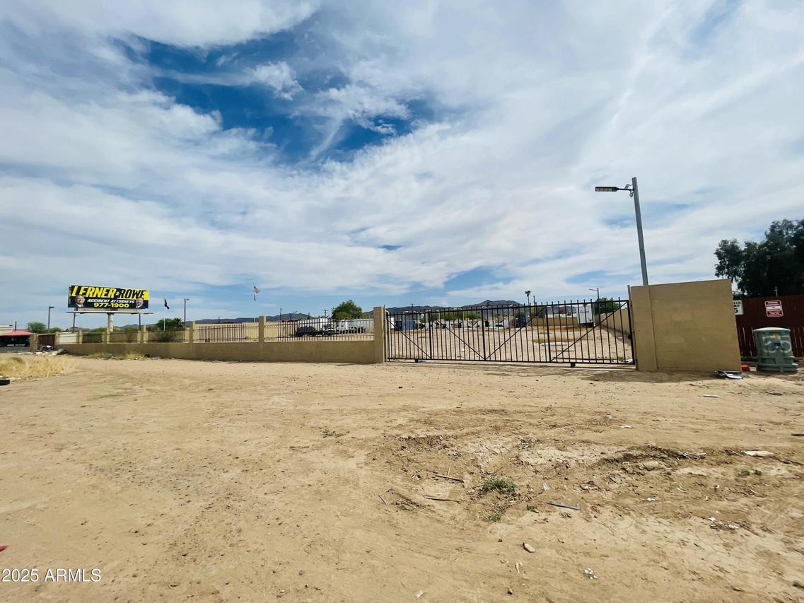 3927 W Southern Ave. #-, Phoenix, AZ 85041