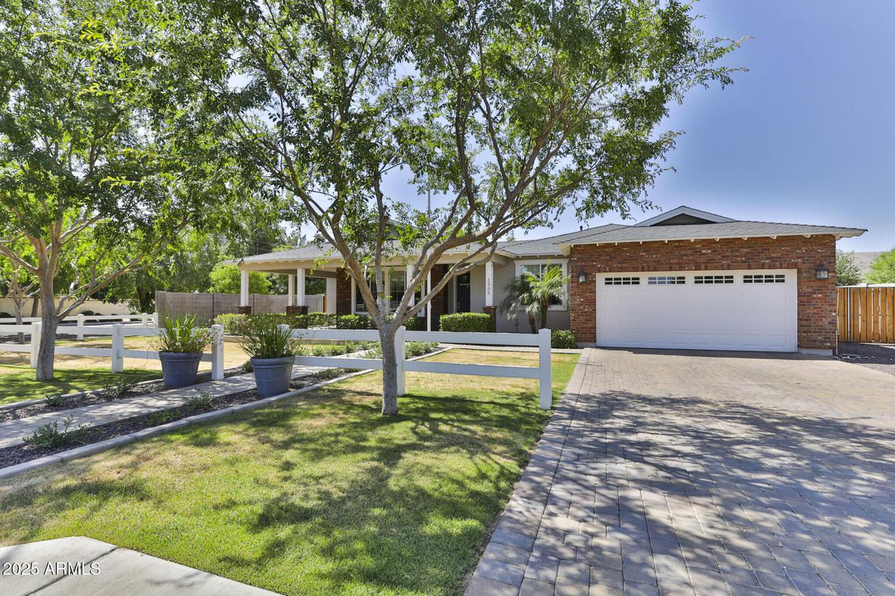 1505 W Orangewood Ave., Phoenix, AZ 85021