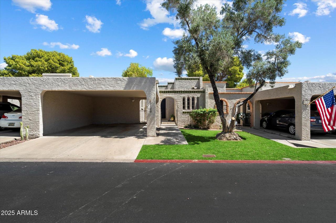1120 E Beryl Ave., Phoenix, AZ 85020