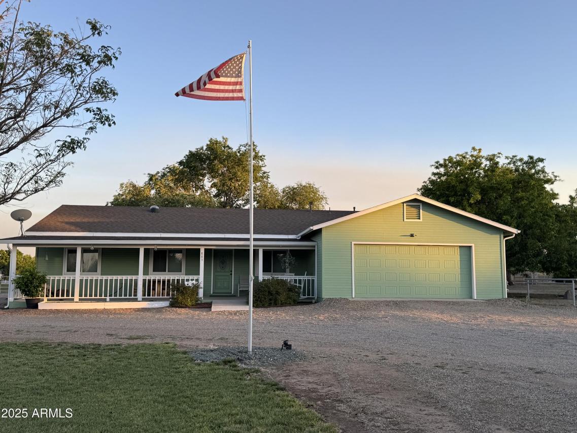 885 E Adair Dr., Chino Valley, AZ 86323