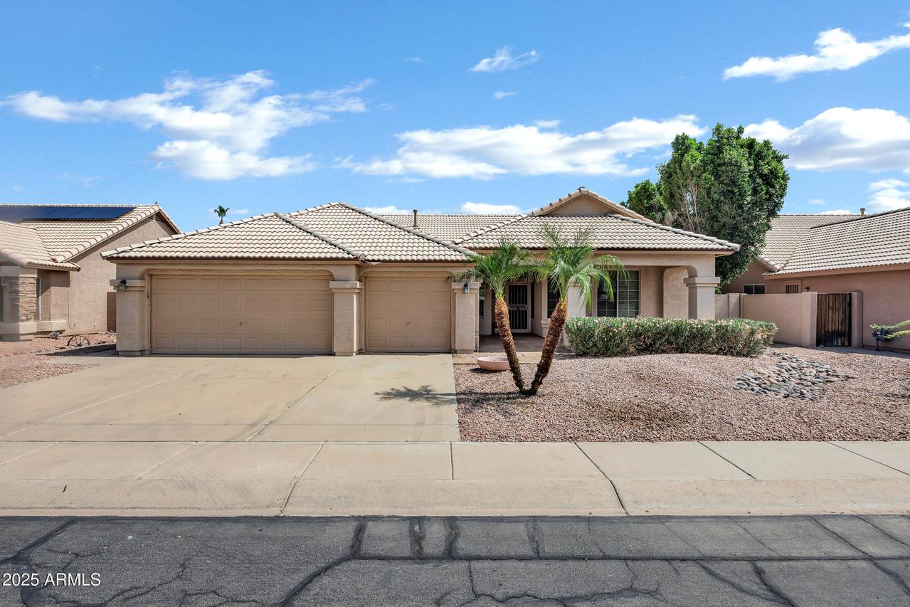 6368 W Firebird Dr., Glendale, AZ 85308