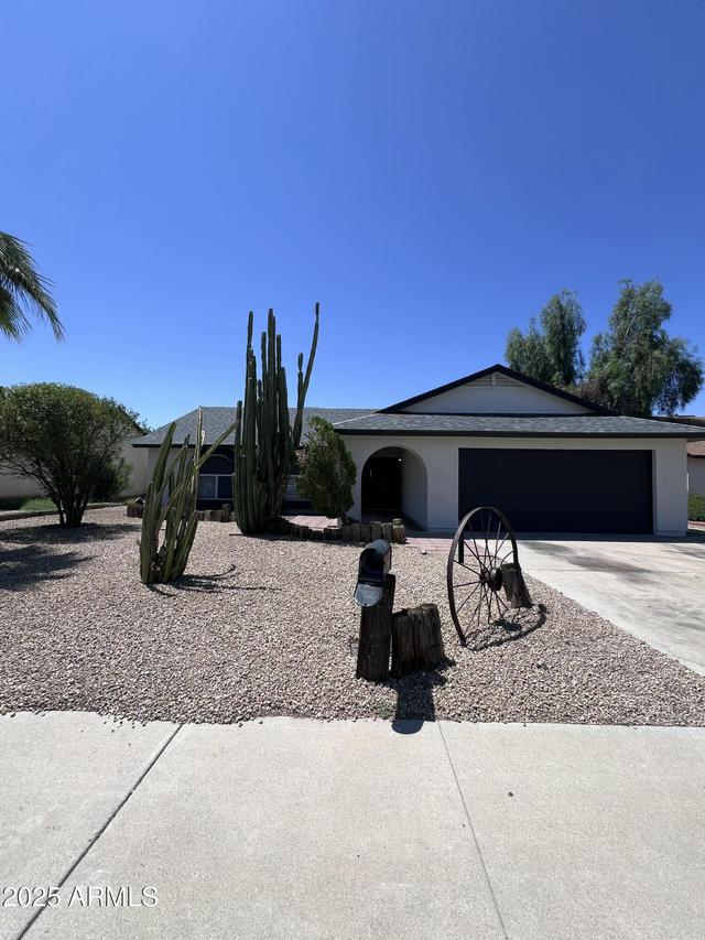 8133 W Mclellan Rd., Glendale, AZ 85303