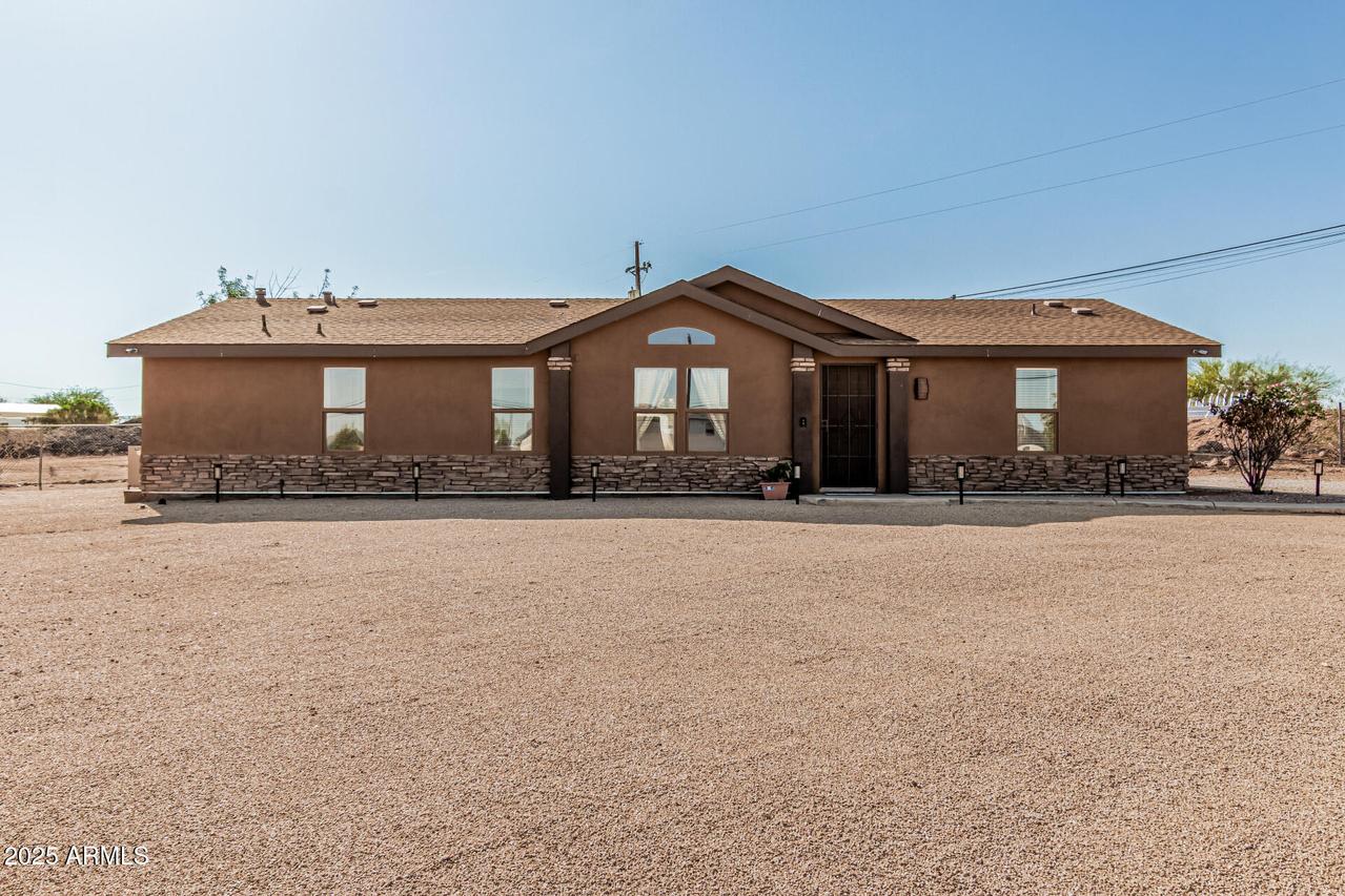 37334 N 17th Ave., Phoenix, AZ 85086