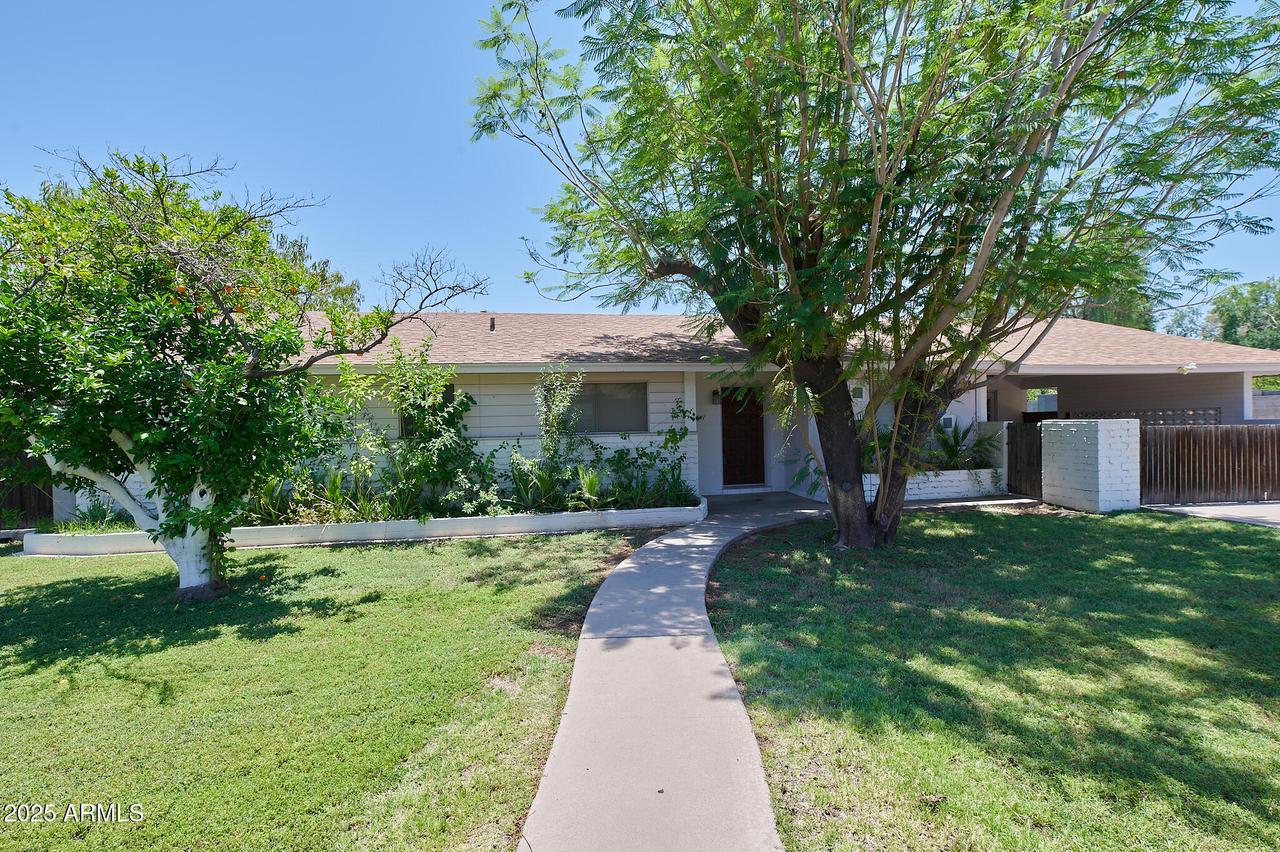 325 W Loma Ln., Phoenix, AZ 85021