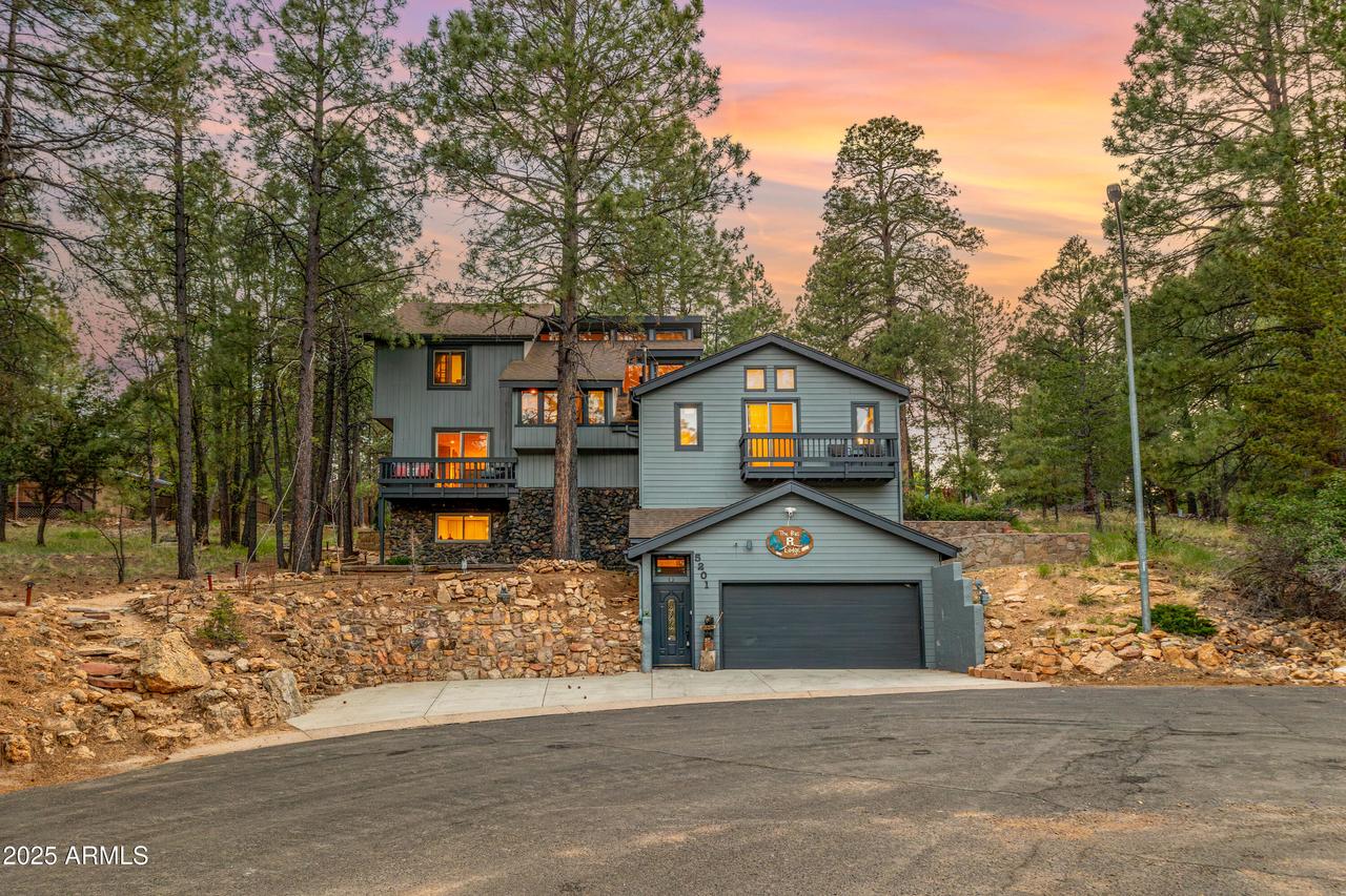 5201 E Duquesne Ln., Flagstaff, AZ 86004