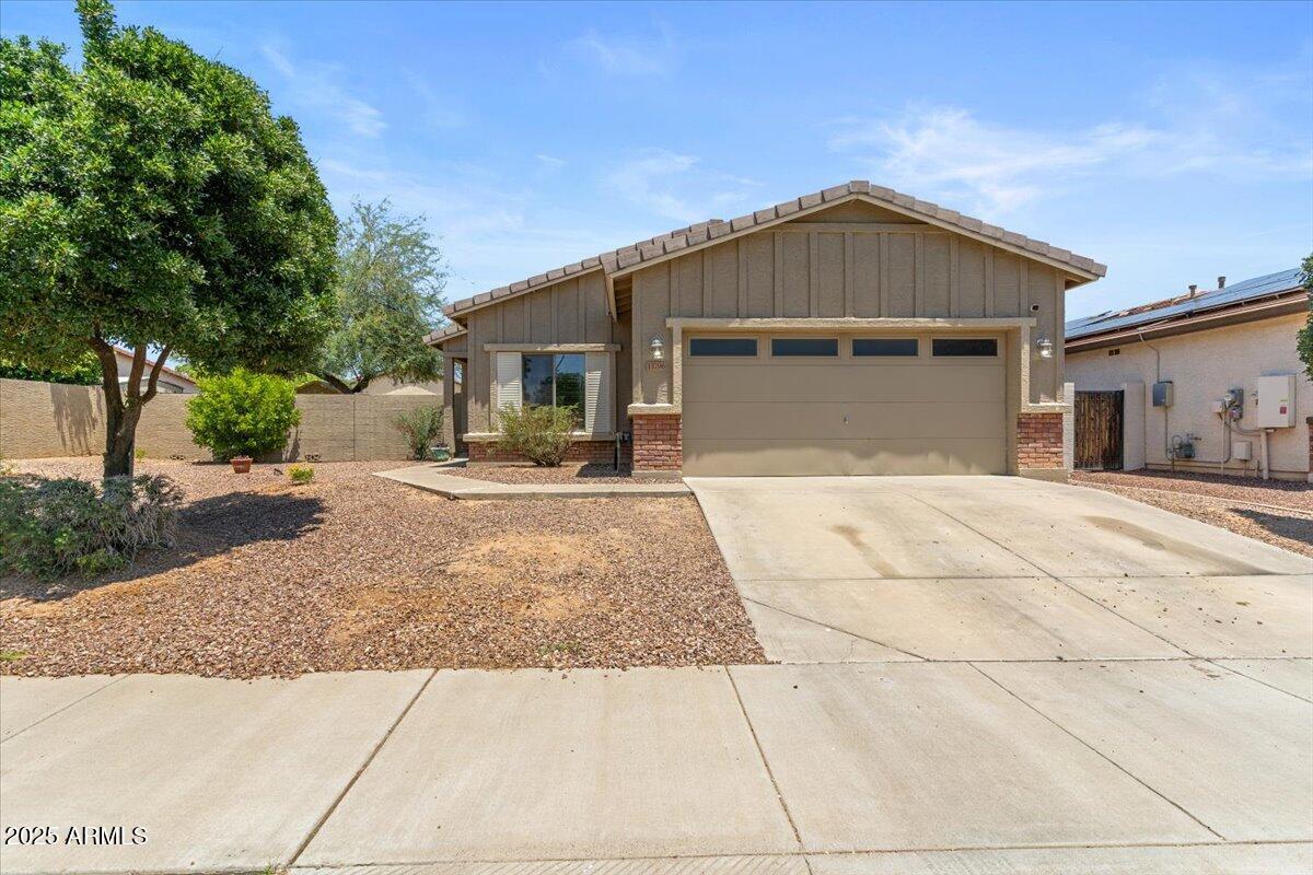 13796 W Mauna Loa Ln., Surprise, AZ 85379