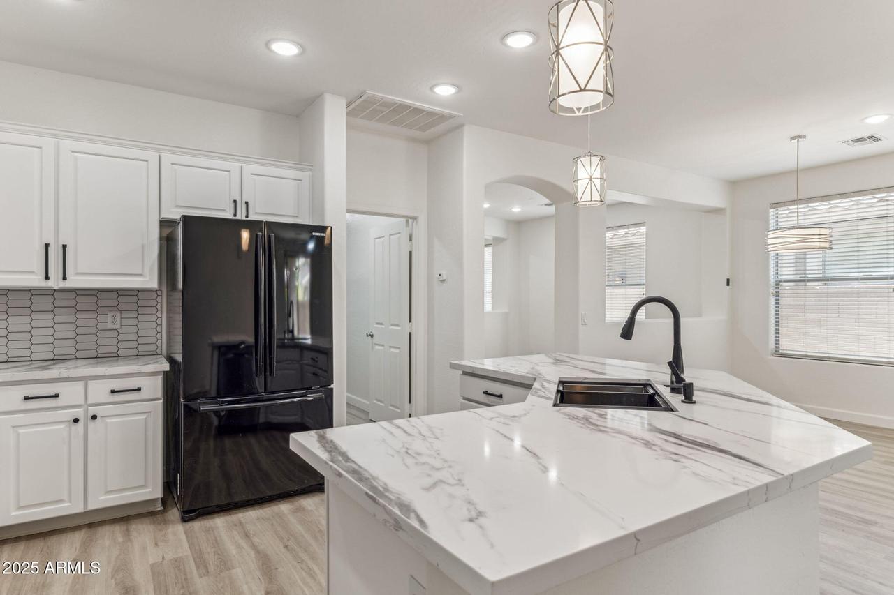 35314 N 31st Ave., Phoenix, AZ 85086