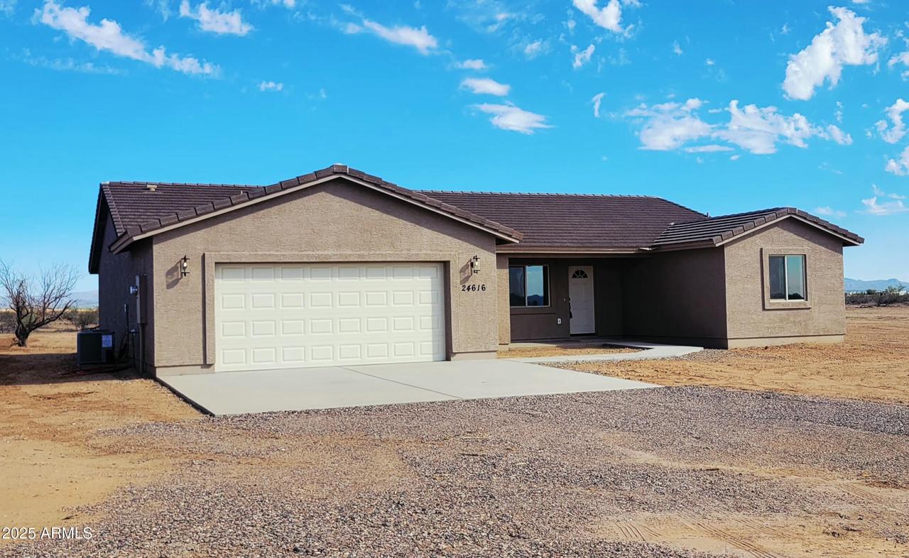 24616 W Duane Ln., Wittmann, AZ 85361
