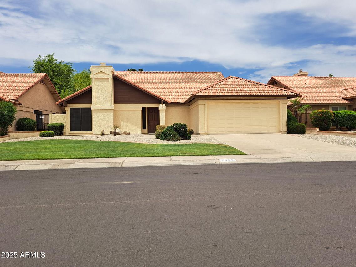 7420 W Morrow Dr., Glendale, AZ 85308