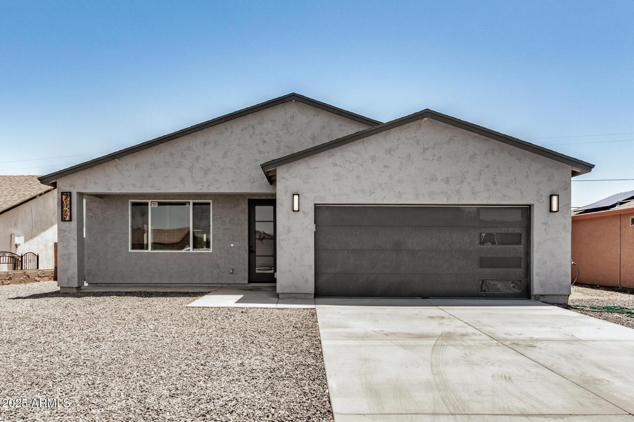9325 W Pineveta Dr., Arizona City, AZ 85123