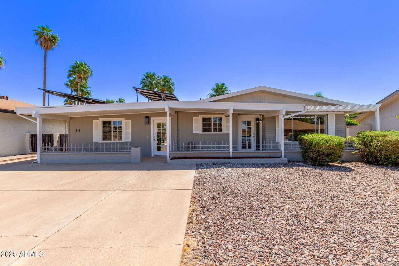 619 S Essex Ln., Mesa, AZ 85208