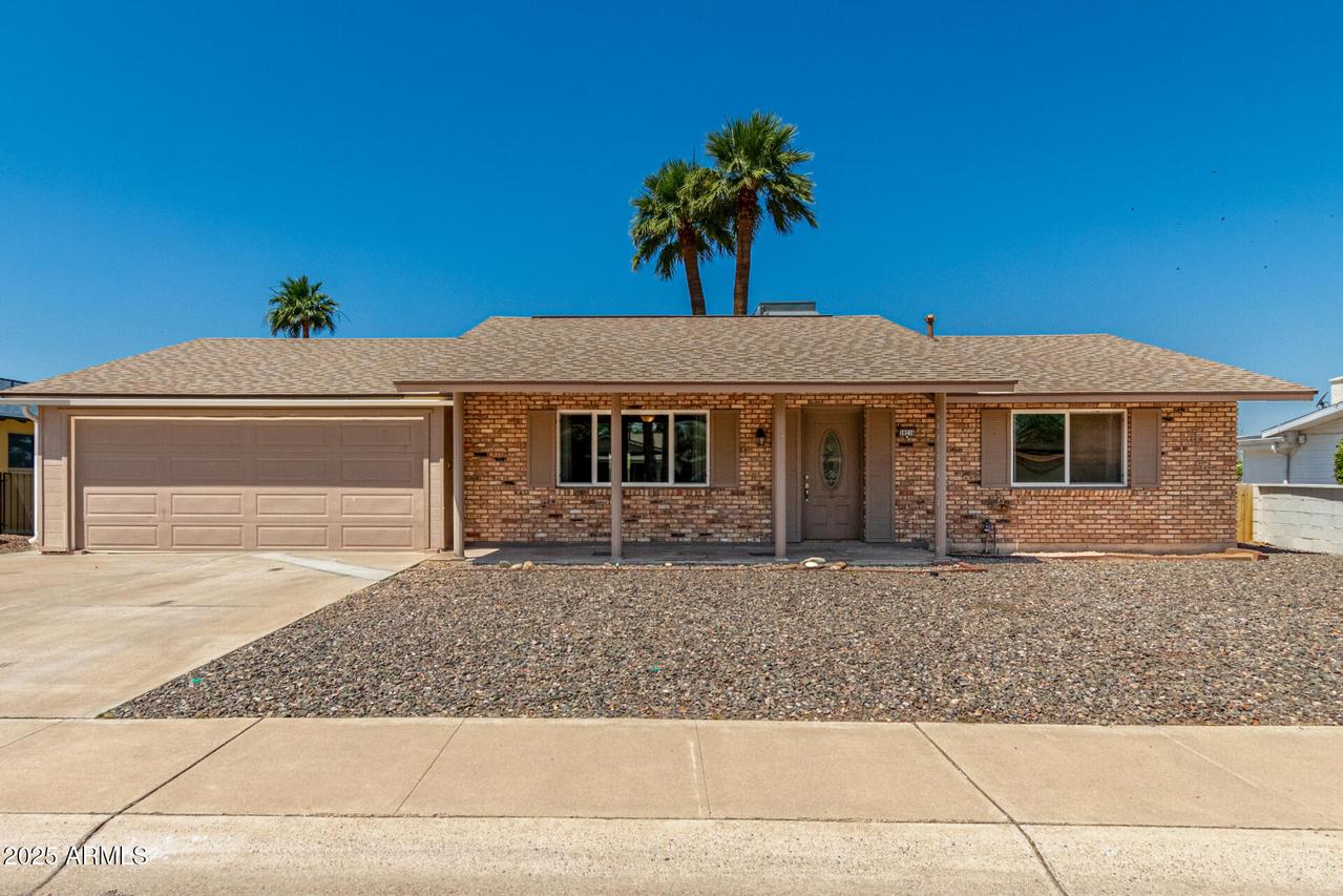 10216 N 110th Ave., Sun City, AZ 85351
