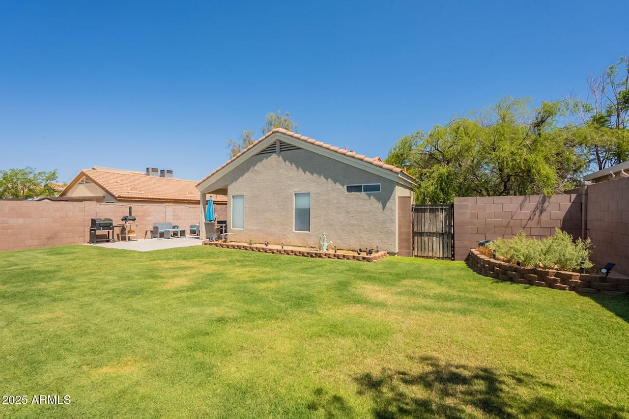 1321 E Escuda Dr., Phoenix, AZ 85024