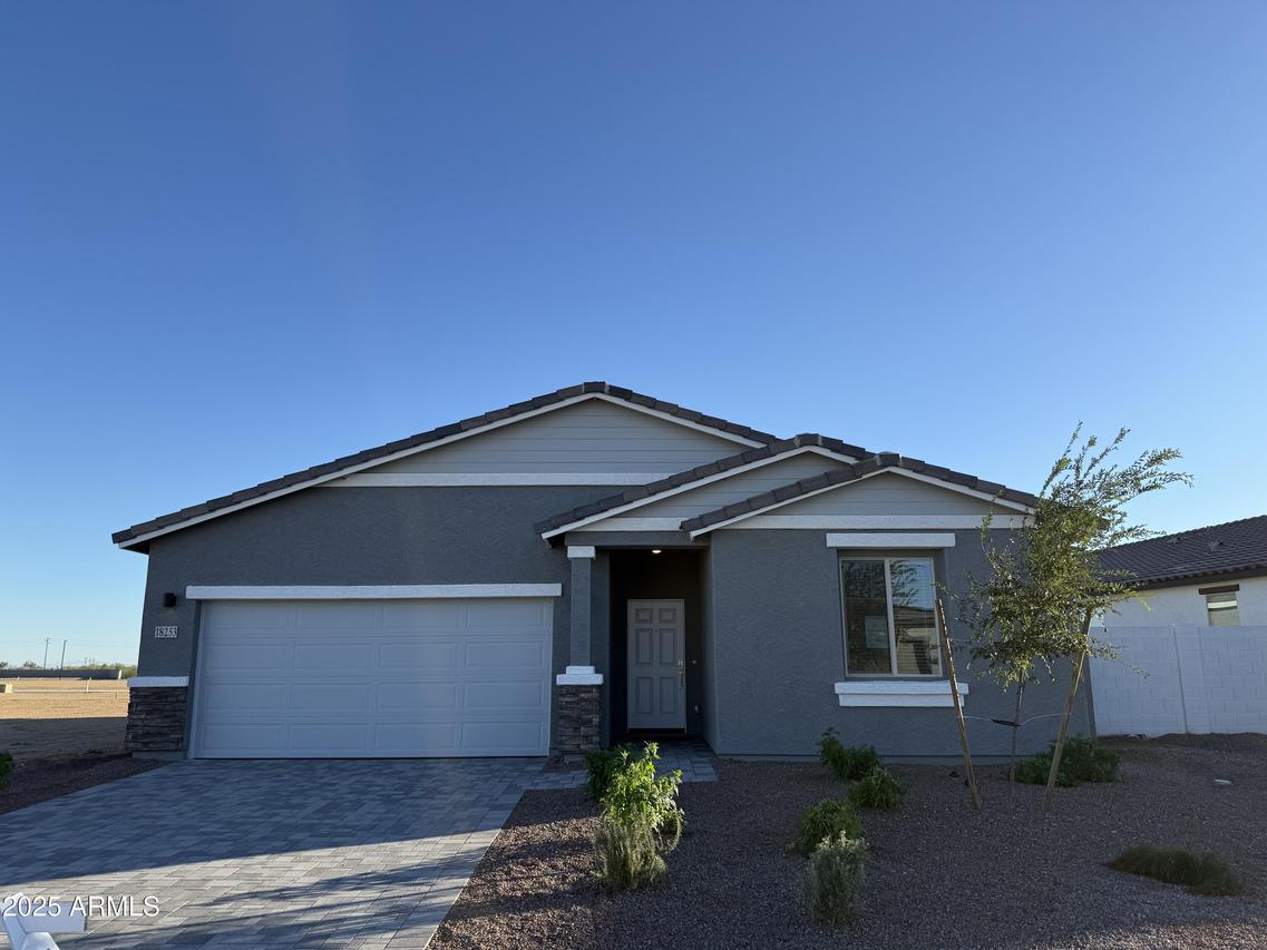 18253 W Camino De Oro, Surprise, AZ 85387