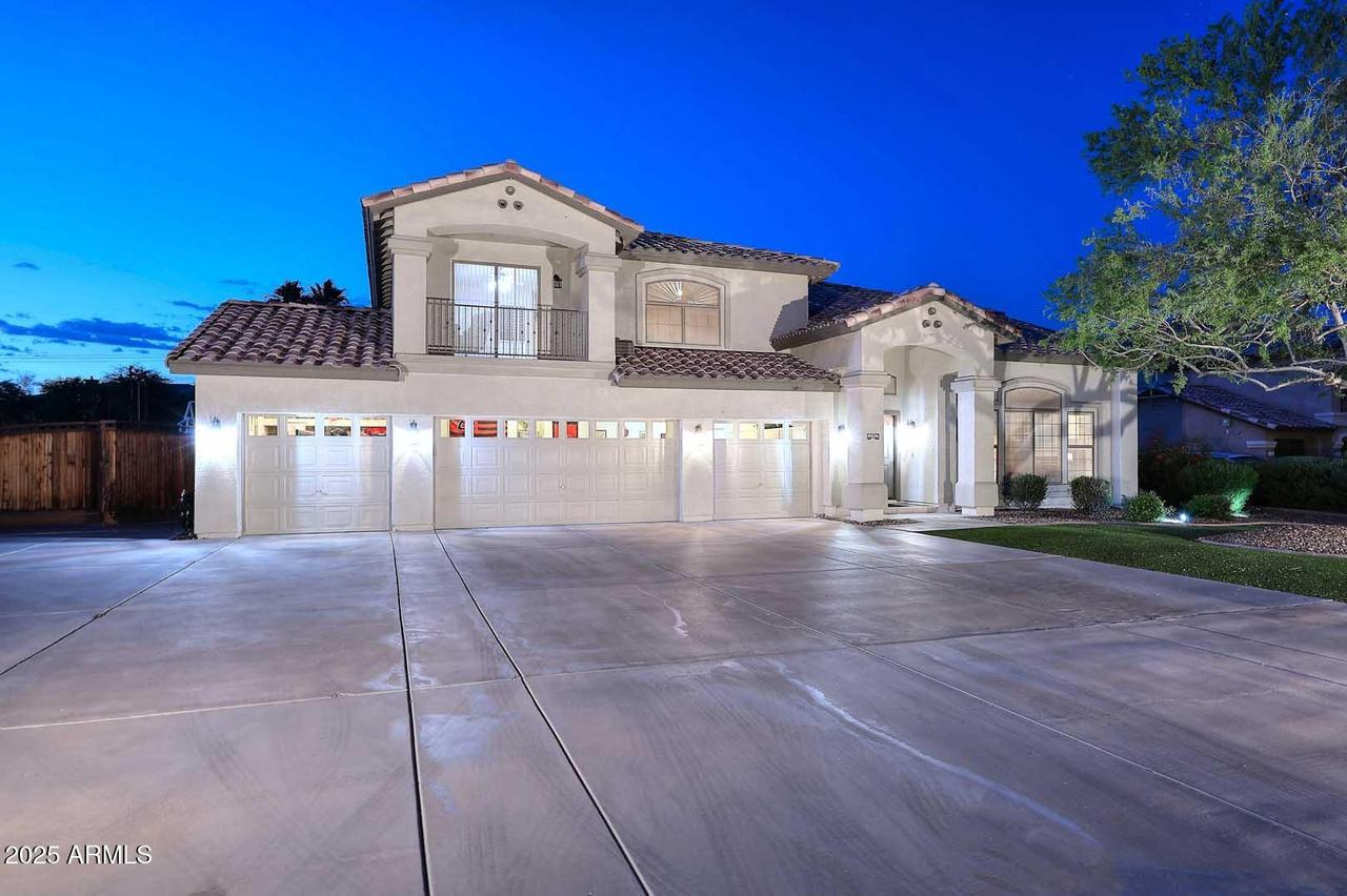8026 W Villa Lindo Dr., Peoria, AZ 85383