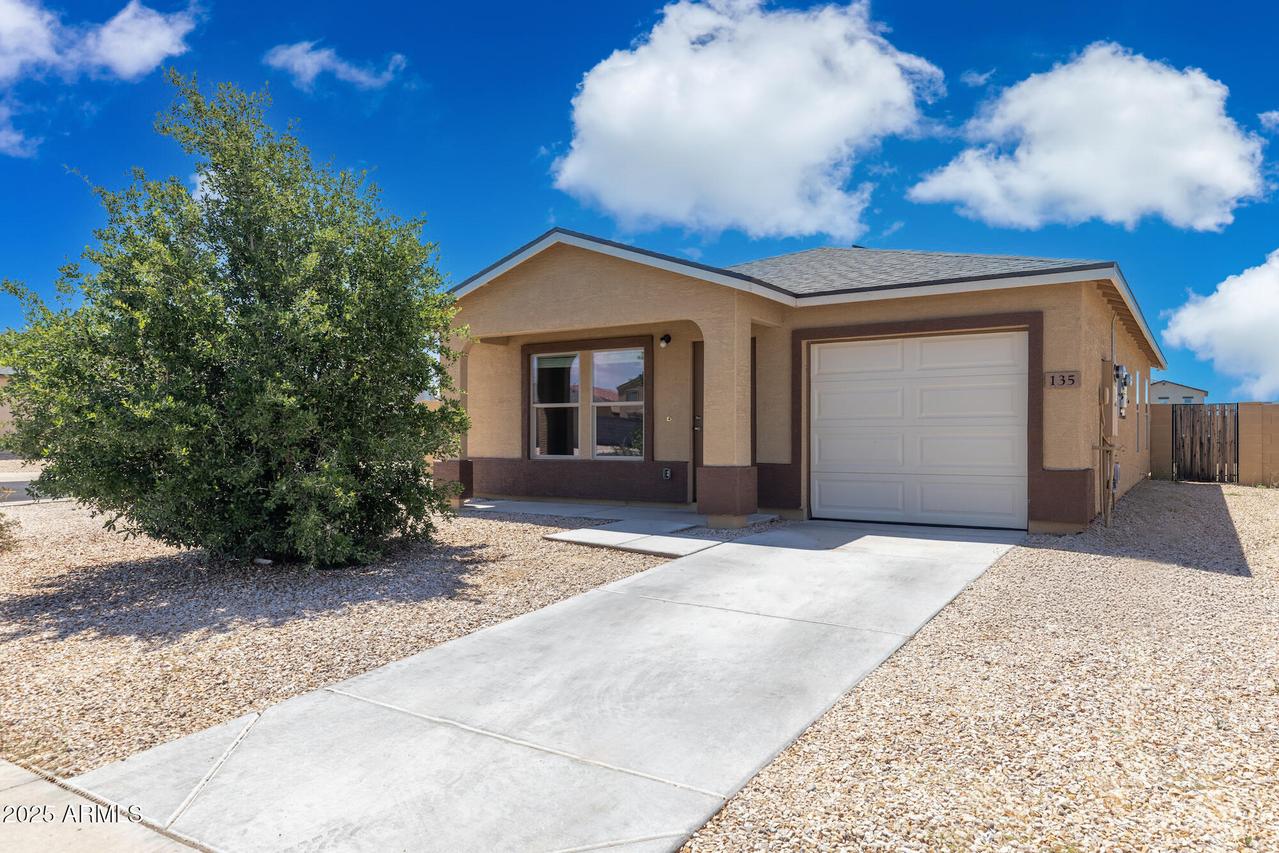 135 E Watson Pl., Casa Grande, AZ 85122