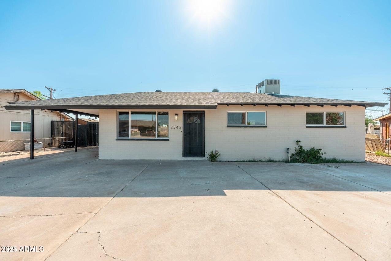 2342 N 40th Ave., Phoenix, AZ 85009